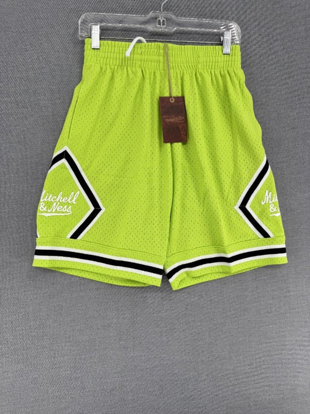Mitchell & Ness Branded Diamond Script Shorts Green Mens S 8" NWT